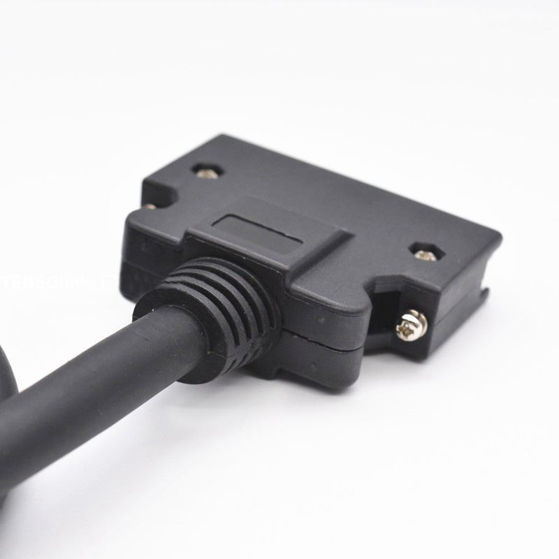 SCSI HPCN 50 pin Screw Lock open Cable