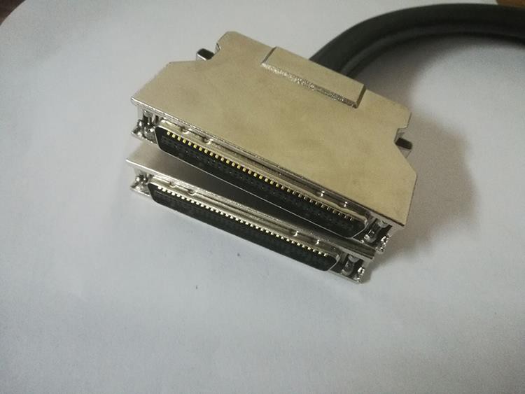 MDR 68 Position Male To Male SCSI-3 Cable With Latch Clip